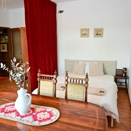 Harry Potter Inspired 2bdr Old Town Appartement Bratislava