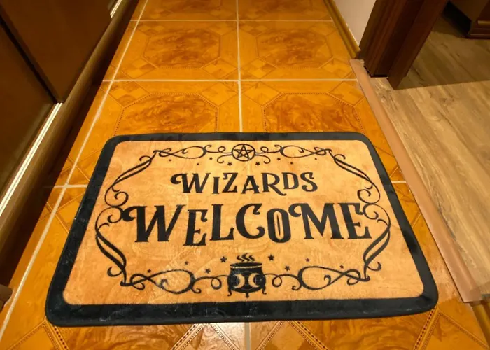 Harry Potter Inspired 2bdr Old Town Apartment